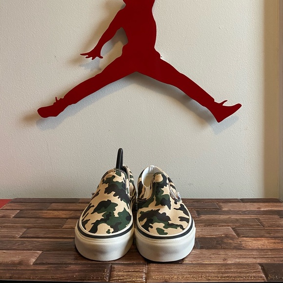 Vans.   Off the wall - Picture 7 of 13